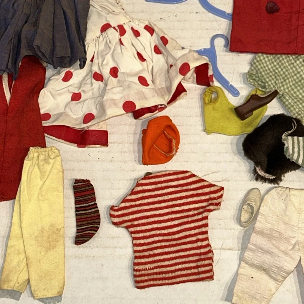 Vintage‎ Barbie Clothes Lot Some Unbranded / Stained 1960s-1970s C3